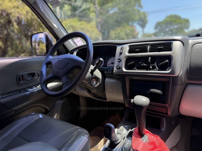 PAJERO 3.5 HPE 4X4 V6 24V FLEX 4P AUTOMÁTICO - 2009 - PAROBé