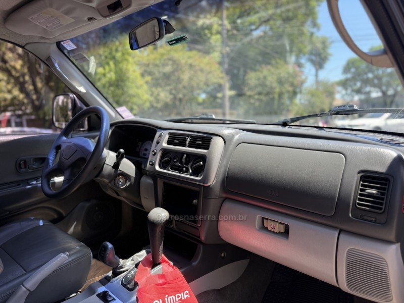 PAJERO 3.5 HPE 4X4 V6 24V FLEX 4P AUTOMÁTICO - 2009 - PAROBé