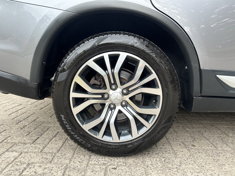 OUTLANDER 3.0 GT 4X4 V6 24V GASOLINA 4P AUTOMÁTICO - 2018 - CAXIAS DO SUL