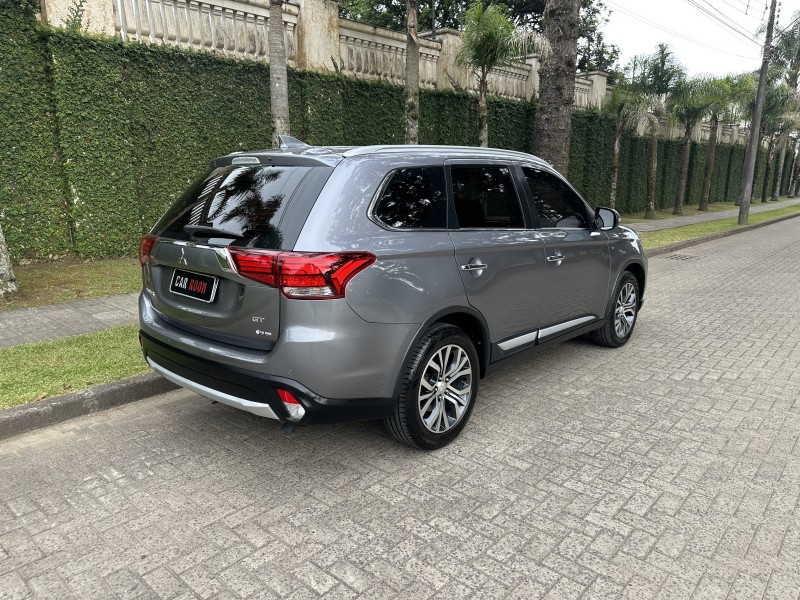 OUTLANDER 3.0 GT 4X4 V6 24V GASOLINA 4P AUTOMÁTICO - 2018 - CAXIAS DO SUL