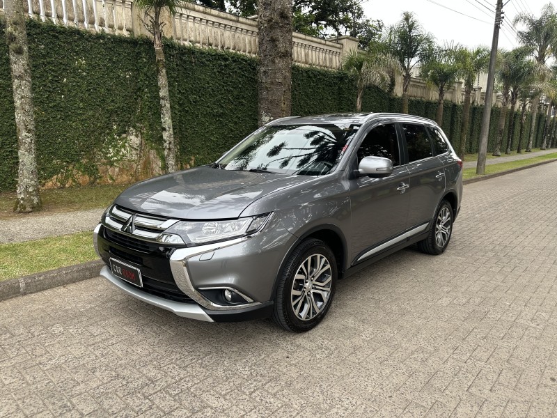 outlander 3.0 gt 4x4 v6 24v gasolina 4p automatico 2018 caxias do sul