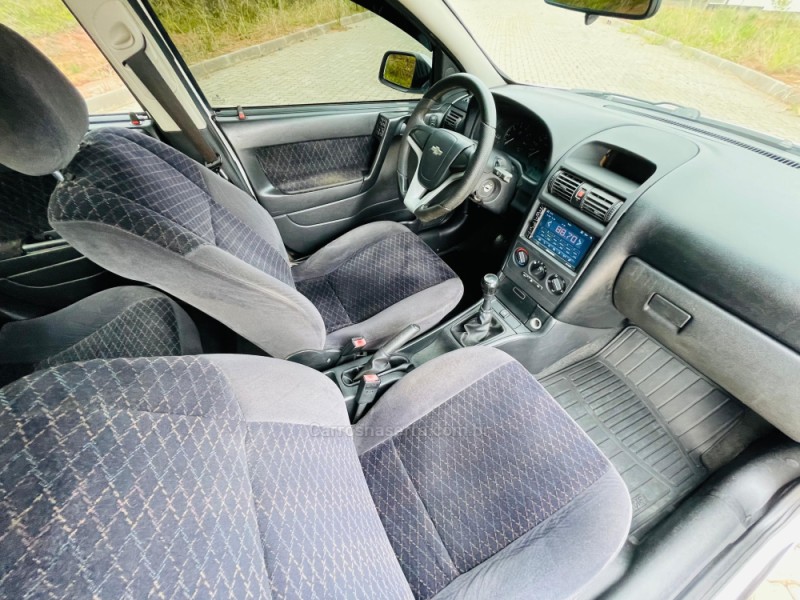 ASTRA 2.0 SFI GLS SEDAN 16V GASOLINA 4P MANUAL - 1999 - CAMPO BOM