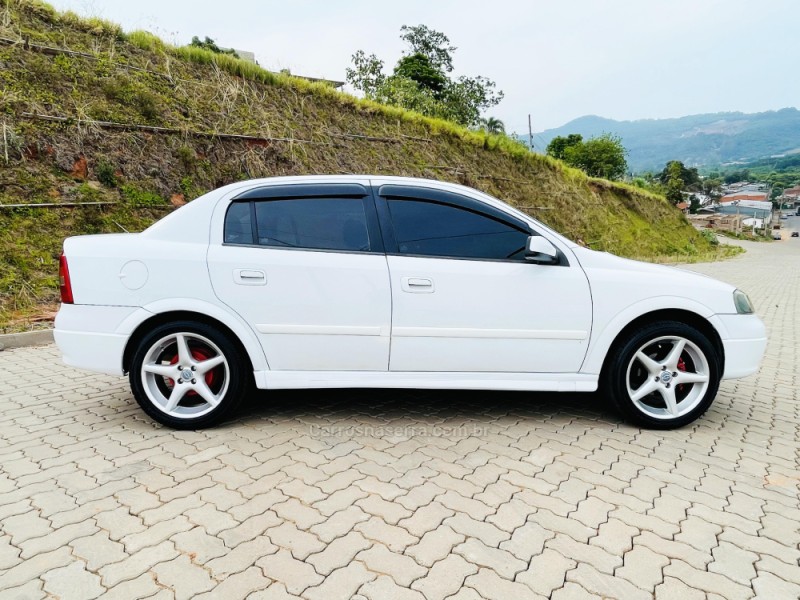 ASTRA 2.0 SFI GLS SEDAN 16V GASOLINA 4P MANUAL - 1999 - CAMPO BOM
