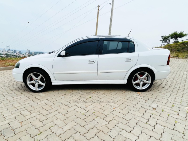 ASTRA 2.0 SFI GLS SEDAN 16V GASOLINA 4P MANUAL - 1999 - CAMPO BOM