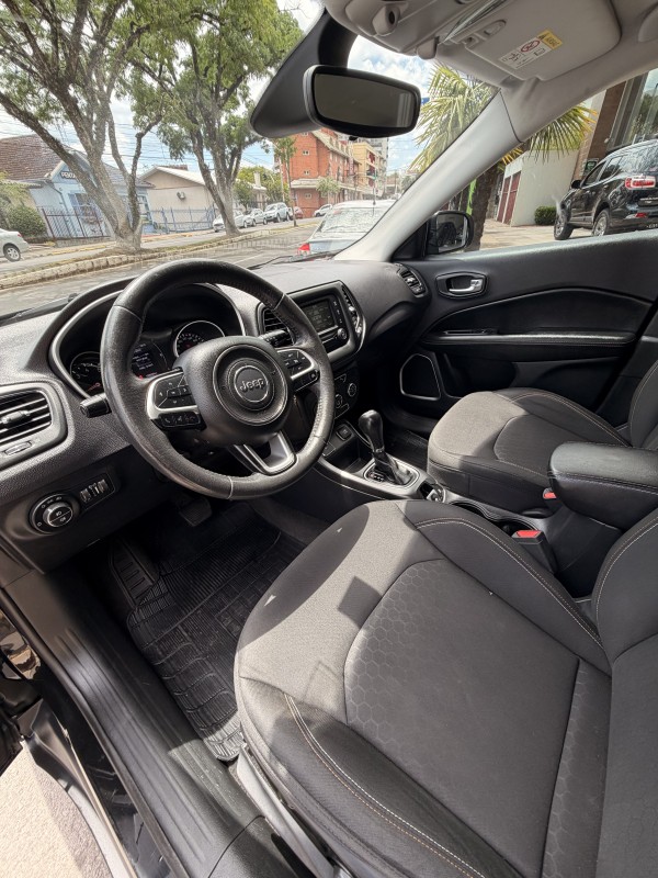 COMPASS 2.0 SPORT 4X2 16V GASOLINA 4P AUTOMÁTICO - 2017 - FARROUPILHA