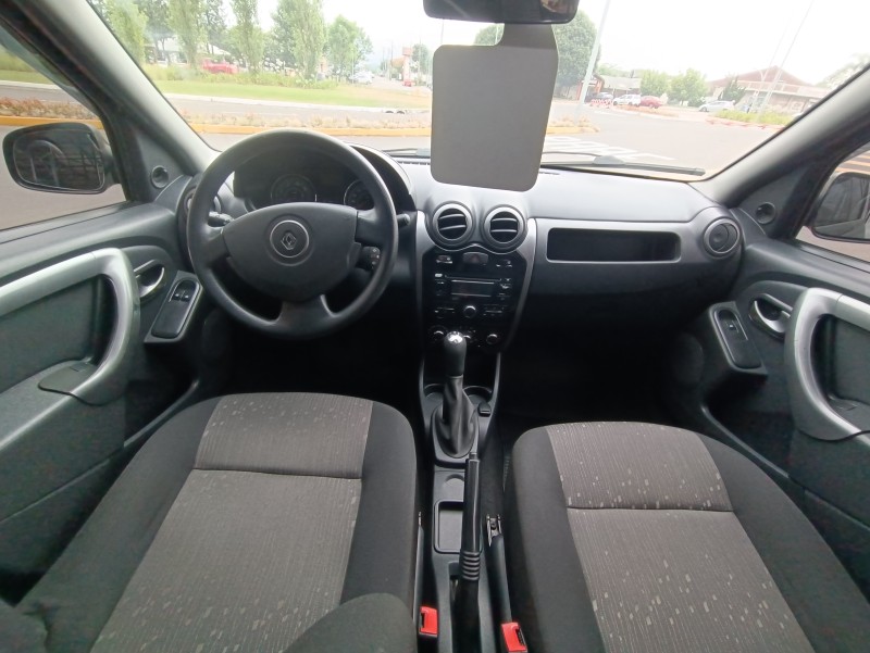 LOGAN 1.0 EXPRESSION 16V FLEX 4P MANUAL - 2013 - BOM PRINCíPIO