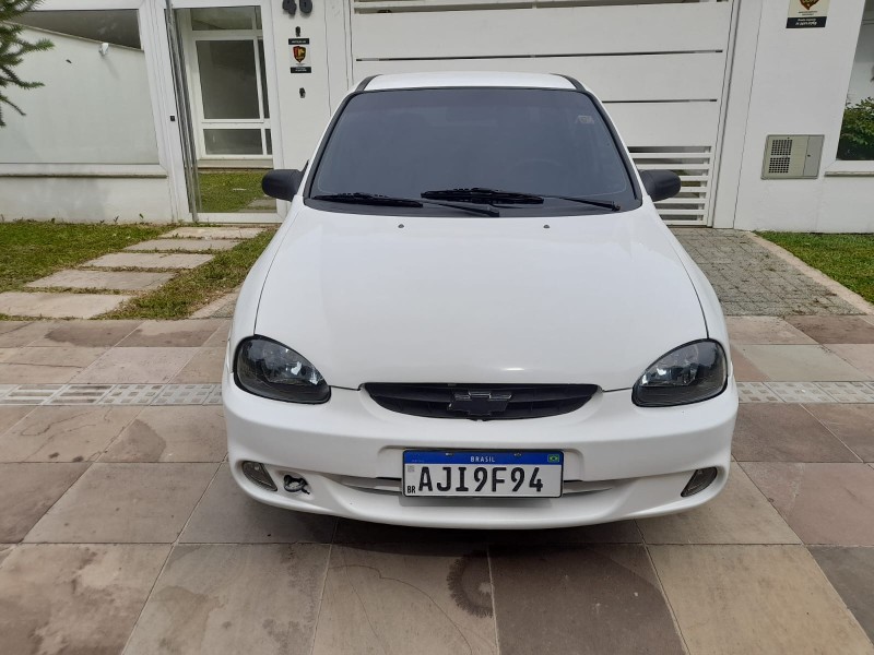 CORSA 1.0 MPFI MILENIUM II SEDAN 8V GASOLINA 4P MANUAL - 2001 - FARROUPILHA
