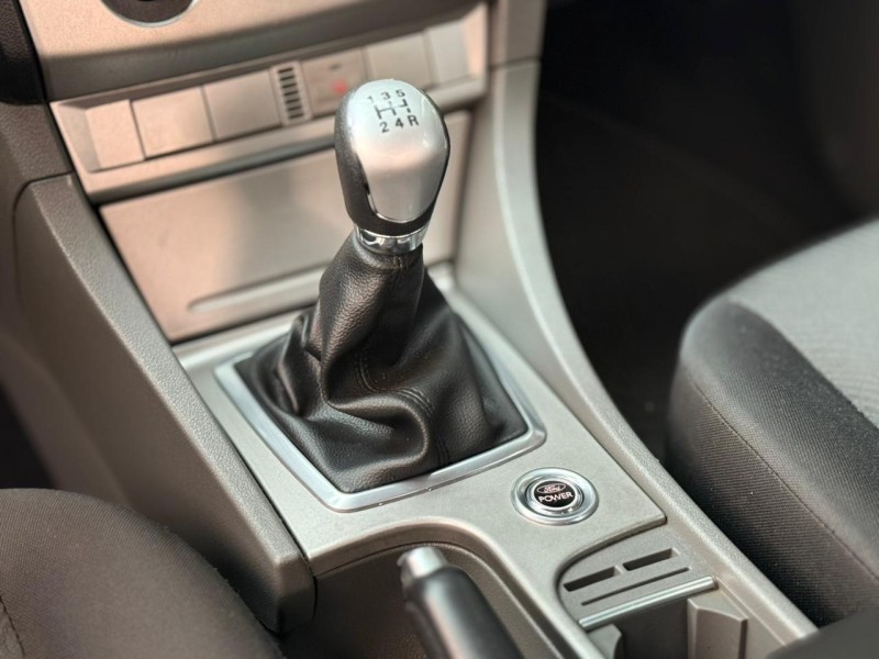 FOCUS 2.0 GLX SEDAN 16V FLEX 4P MANUAL - 2013 - LAGOA VERMELHA