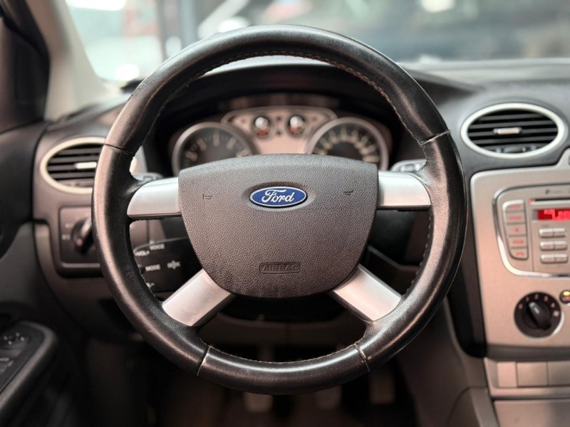 FOCUS 2.0 GLX SEDAN 16V FLEX 4P MANUAL - 2013 - LAGOA VERMELHA