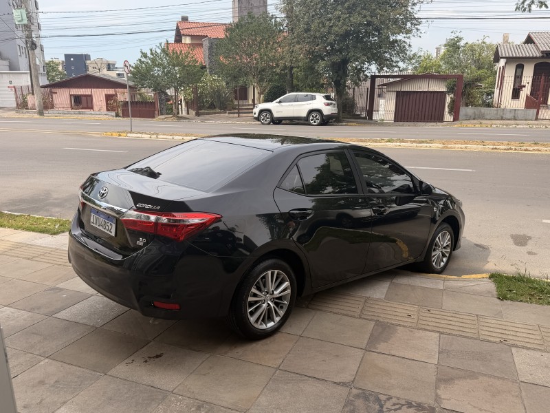 COROLLA 2.0 XEI 16V FLEX 4P AUTOMÁTICO - 2015 - FARROUPILHA