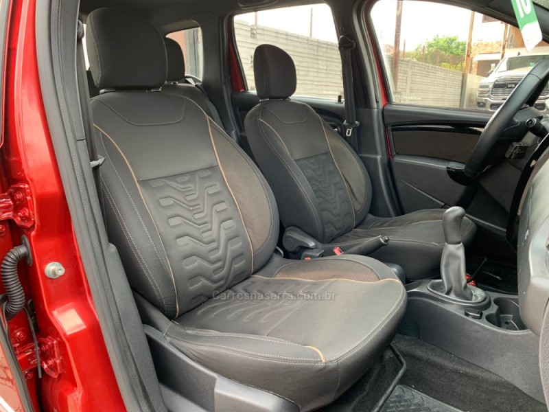 DUSTER 1.6 DYNAMIQUE 4X2 16V FLEX 4P MANUAL - 2016 - CAXIAS DO SUL