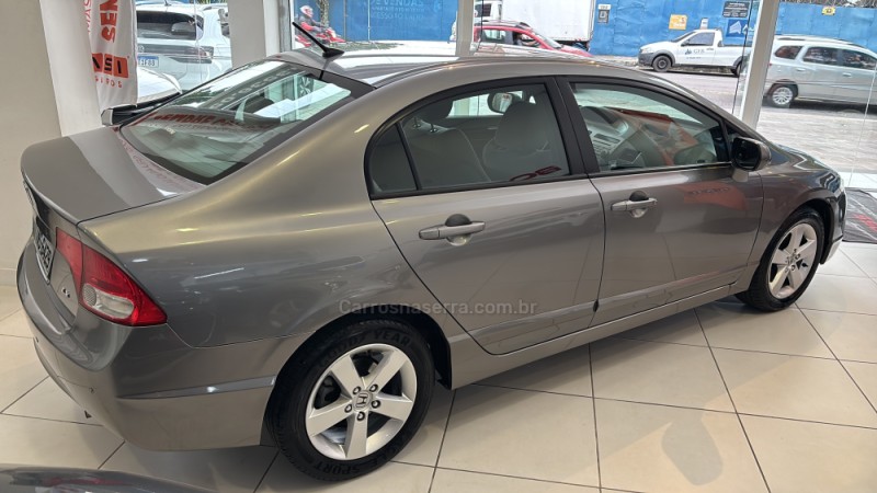 CIVIC 1.8 LX 16V GASOLINA 4P AUTOMÁTICO - 2007 - CAXIAS DO SUL