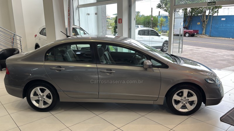 CIVIC 1.8 LX 16V GASOLINA 4P AUTOMÁTICO - 2007 - CAXIAS DO SUL