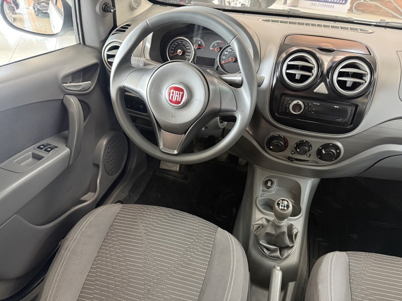 PALIO 1.0 MPI ATTRACTIVE 8V FLEX 4P MANUAL - 2014 - FARROUPILHA