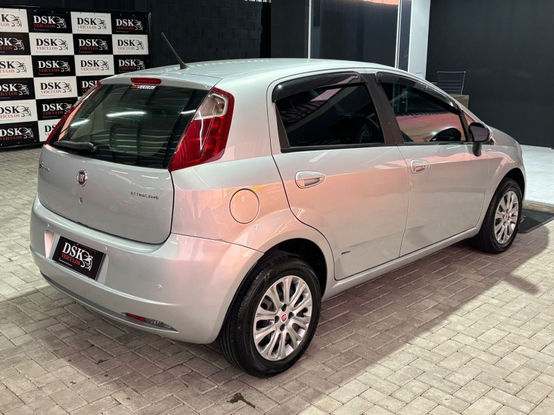 PUNTO 1.4 ATTRACTIVE 8V FLEX 4P MANUAL - 2011 - CAXIAS DO SUL