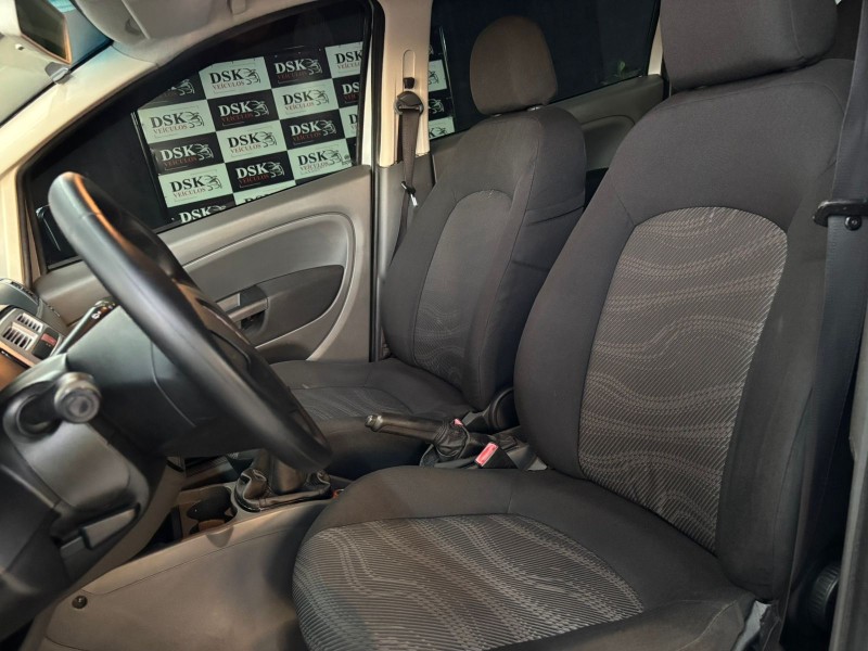 PUNTO 1.4 ATTRACTIVE 8V FLEX 4P MANUAL - 2011 - CAXIAS DO SUL