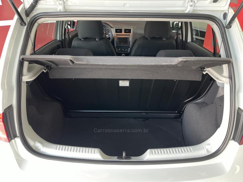 FOX 1.6 CONNECT 8V FLEX 4P MANUAL - 2019 - NOVO HAMBURGO