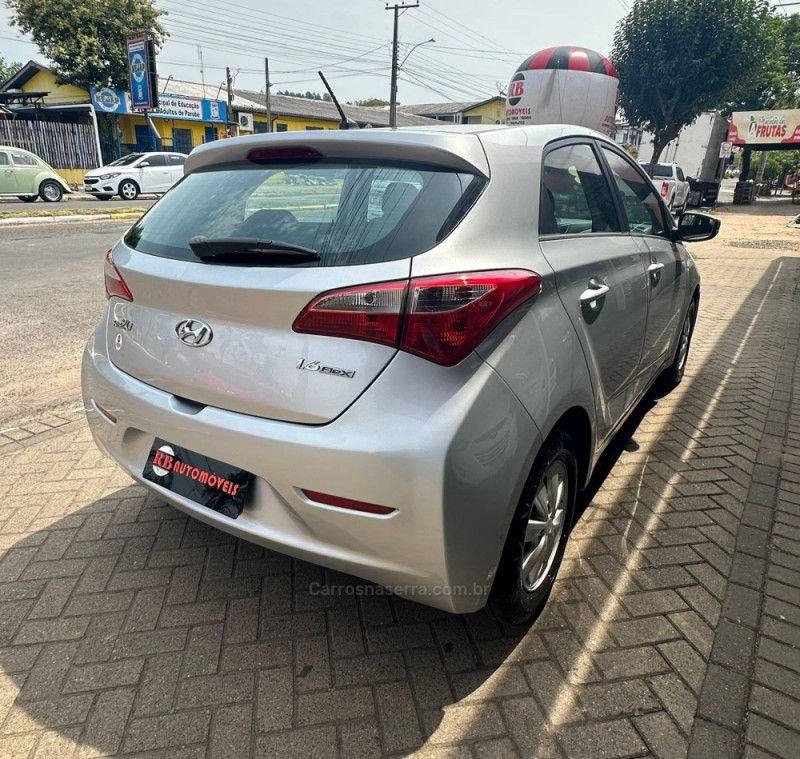 HB20 1.6 COMFORT 16V FLEX 4P MANUAL - 2013 - PAROBé