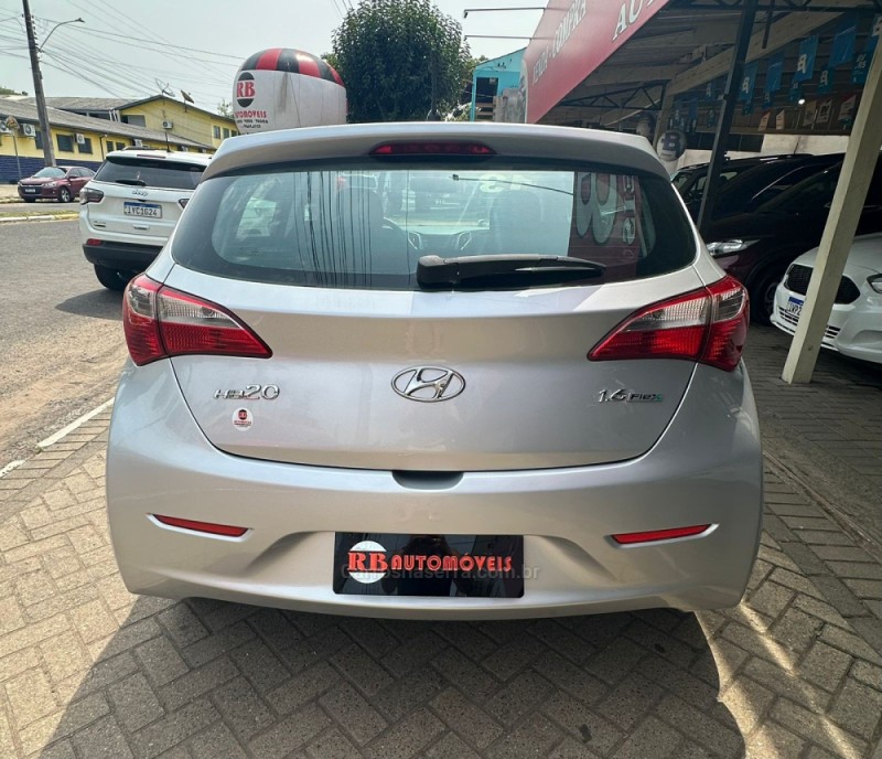 HB20 1.6 COMFORT 16V FLEX 4P MANUAL - 2013 - PAROBé