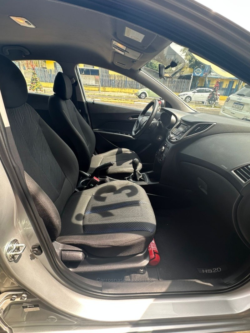 HB20 1.6 COMFORT 16V FLEX 4P MANUAL - 2013 - PAROBé