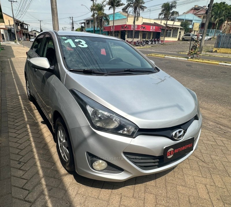 HB20 1.6 COMFORT 16V FLEX 4P MANUAL - 2013 - PAROBé