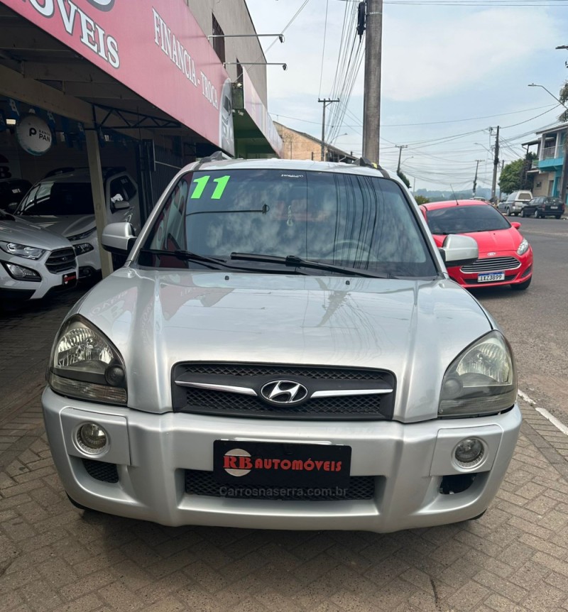 TUCSON 2.0 MPFI GLS 16V 143CV 2WD GASOLINA 4P AUTOMÁTICO - 2011 - PAROBé