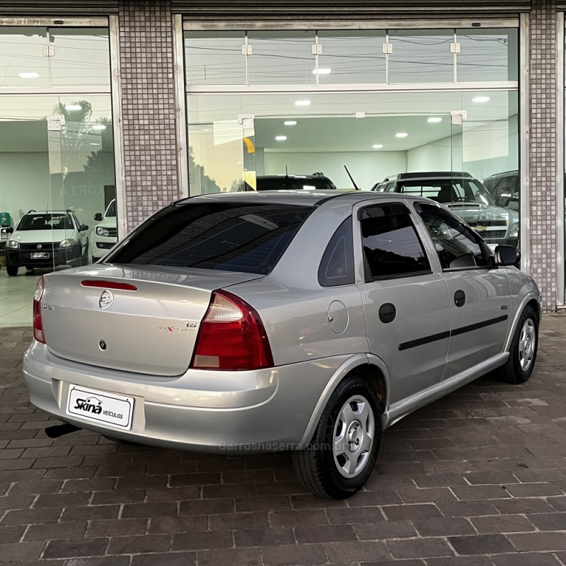 CORSA 1.8 MPFI MAXX SEDAN 8V FLEX 4P MANUAL - 2005 - VACARIA