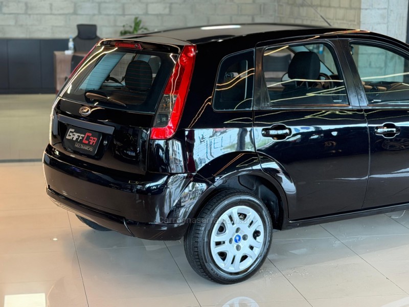 FIESTA 1.0 ROCAM SE 8V FLEX 4P MANUAL - 2014 - DOIS IRMãOS