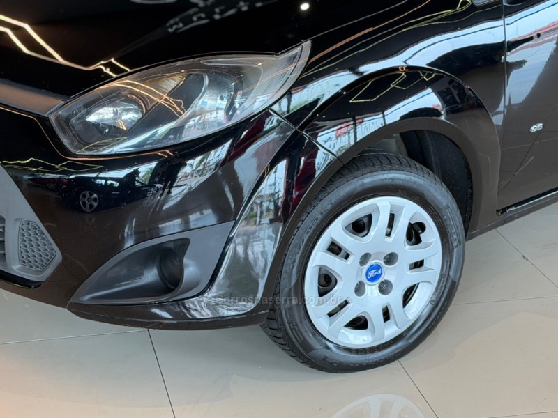 FIESTA 1.0 ROCAM SE 8V FLEX 4P MANUAL - 2014 - DOIS IRMãOS