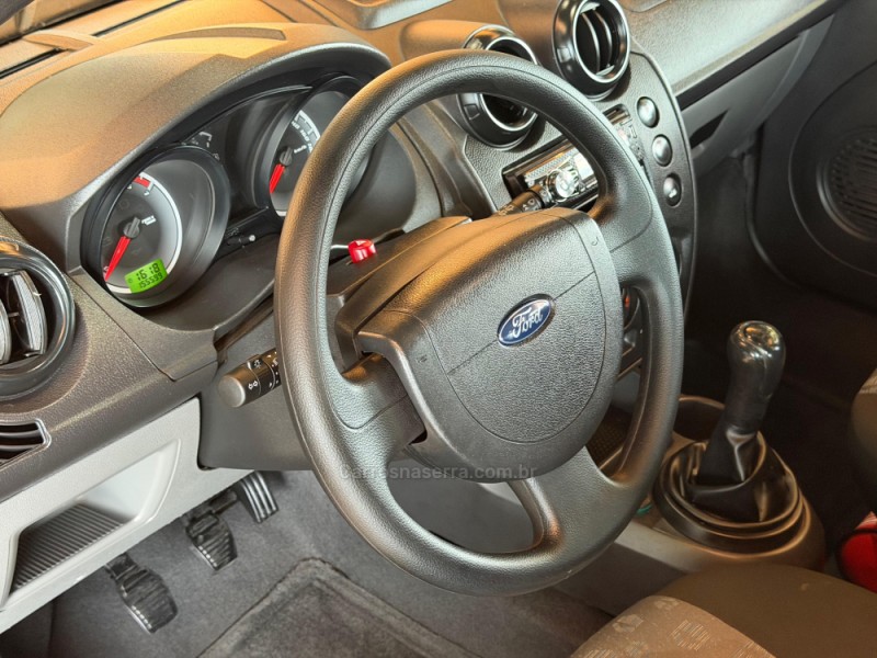 FIESTA 1.0 ROCAM SE 8V FLEX 4P MANUAL - 2014 - DOIS IRMãOS