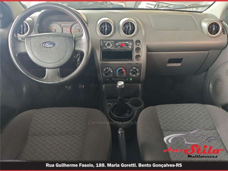 FIESTA 1.0 MPI PERSONNALLITÉ SEDAN 8V GASOLINA 4P MANUAL - 2006 - BENTO GONçALVES