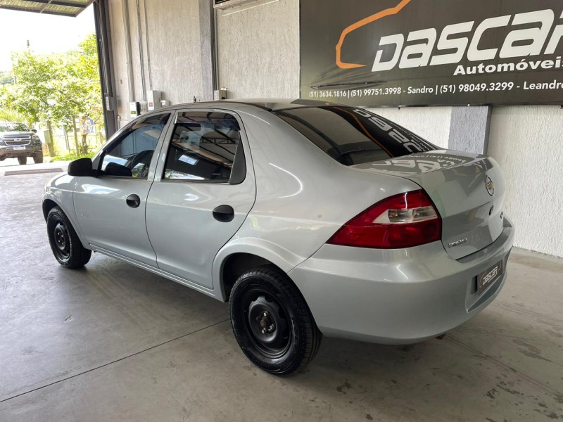 PRISMA 1.0 MPFI JOY 8V FLEX 4P MANUAL - 2010 - BOM PRINCíPIO