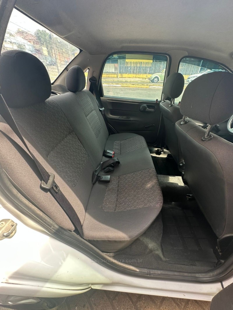 CLASSIC 1.0 MPFI SPIRIT 8V FLEX 4P MANUAL - 2007 - PAROBé