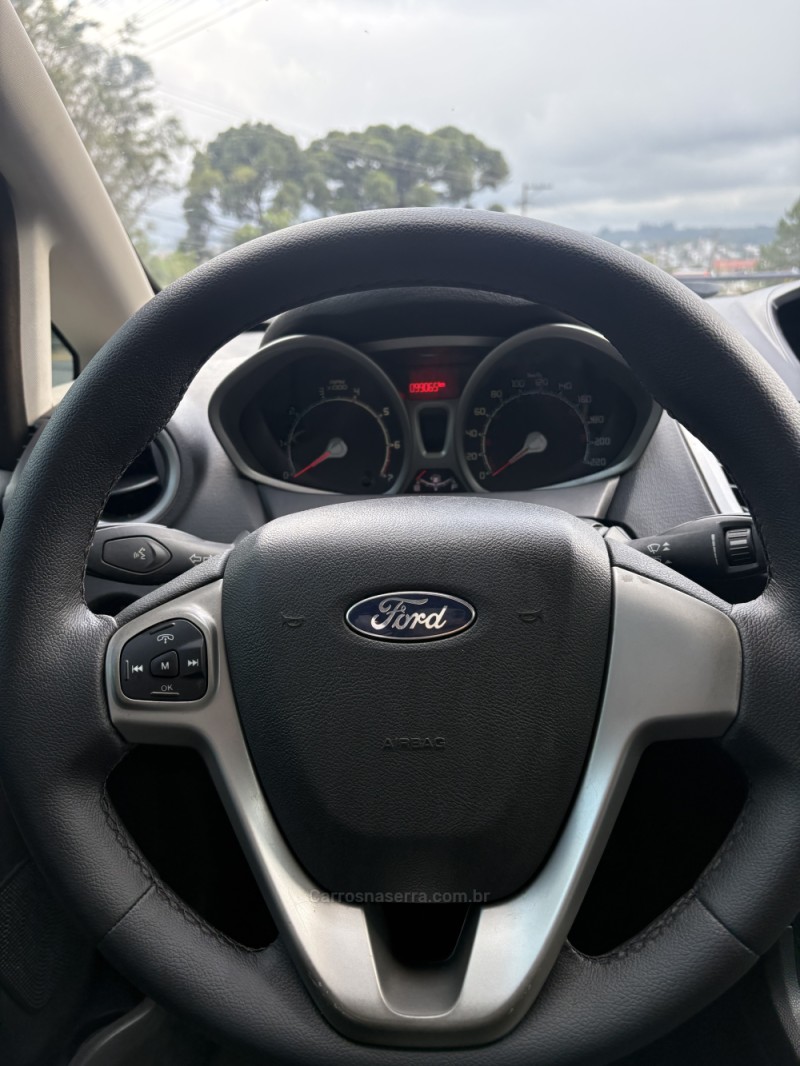 FIESTA 1.6 SE HATCH PLUS 16V FLEX 4P MANUAL - 2012 - GARIBALDI