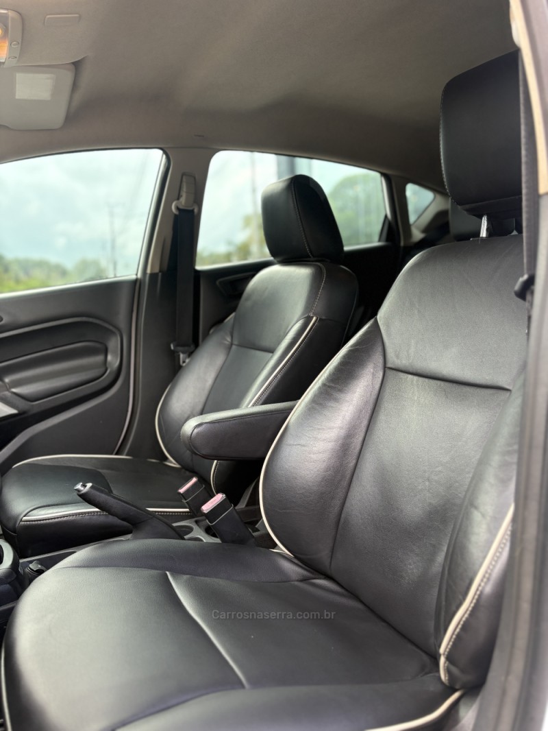 FIESTA 1.6 SE HATCH PLUS 16V FLEX 4P MANUAL - 2012 - GARIBALDI