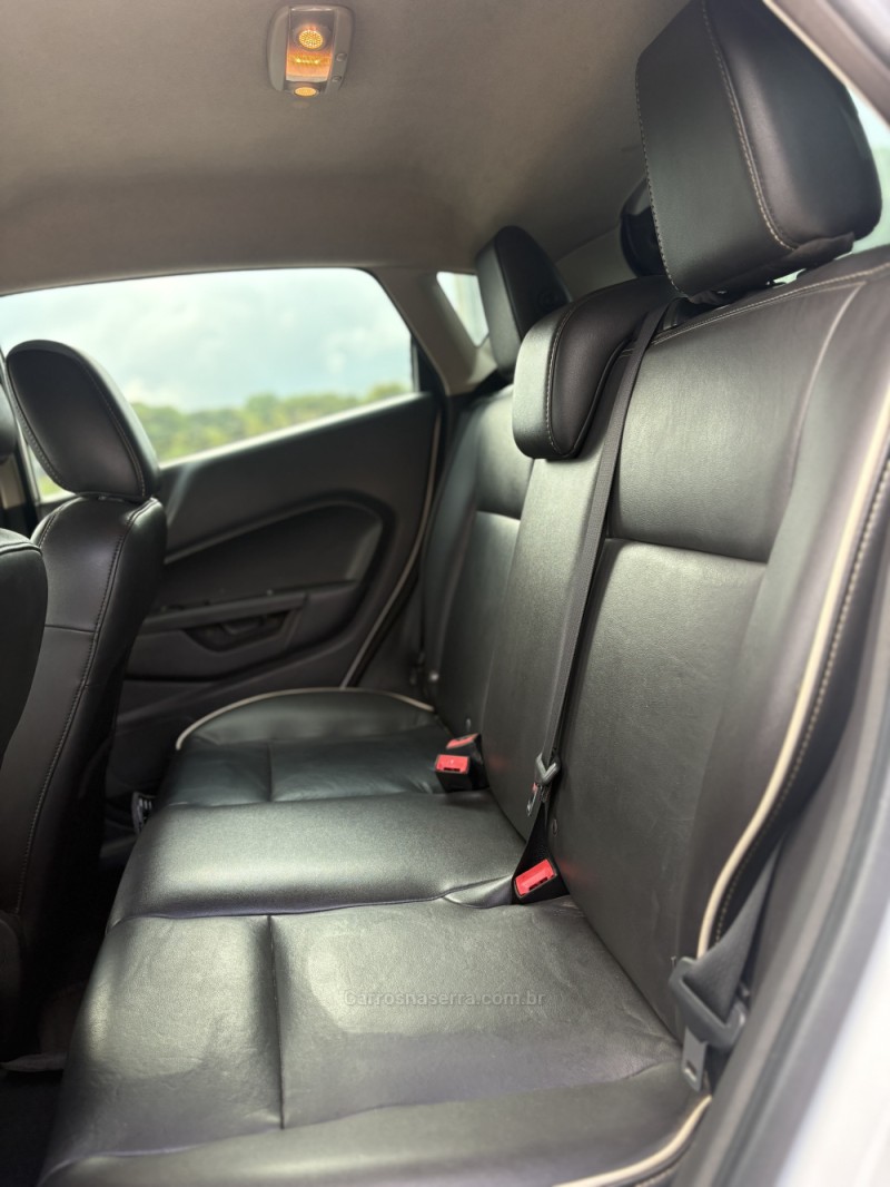 FIESTA 1.6 SE HATCH PLUS 16V FLEX 4P MANUAL - 2012 - GARIBALDI