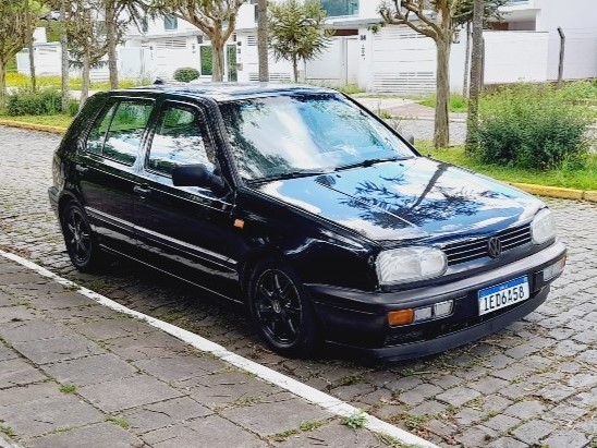 GOLF 1.8 MI GL 8V GASOLINA 4P MANUAL - 1995 - FARROUPILHA