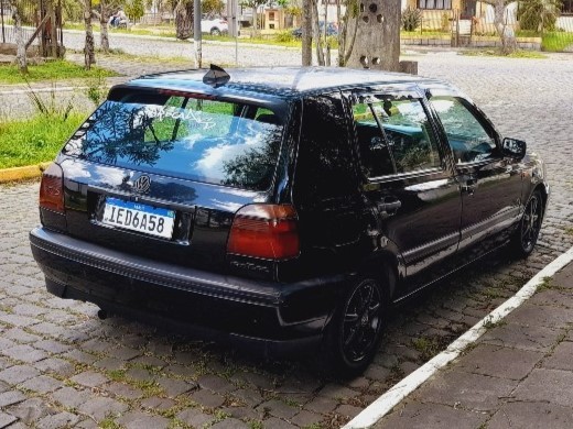 GOLF 1.8 MI GL 8V GASOLINA 4P MANUAL - 1995 - FARROUPILHA