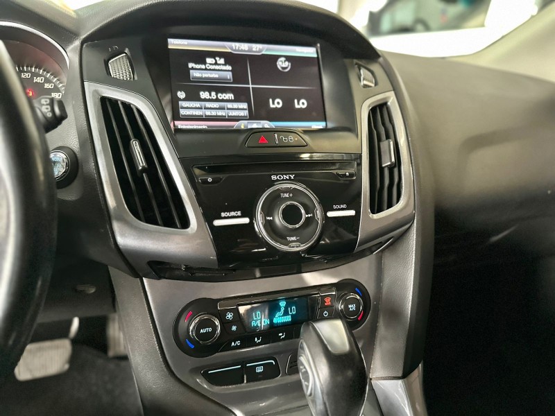 FOCUS 2.0 TITANIUM PLUS 16V FLEX 4P AUTOMÁTICO - 2014 - CAXIAS DO SUL