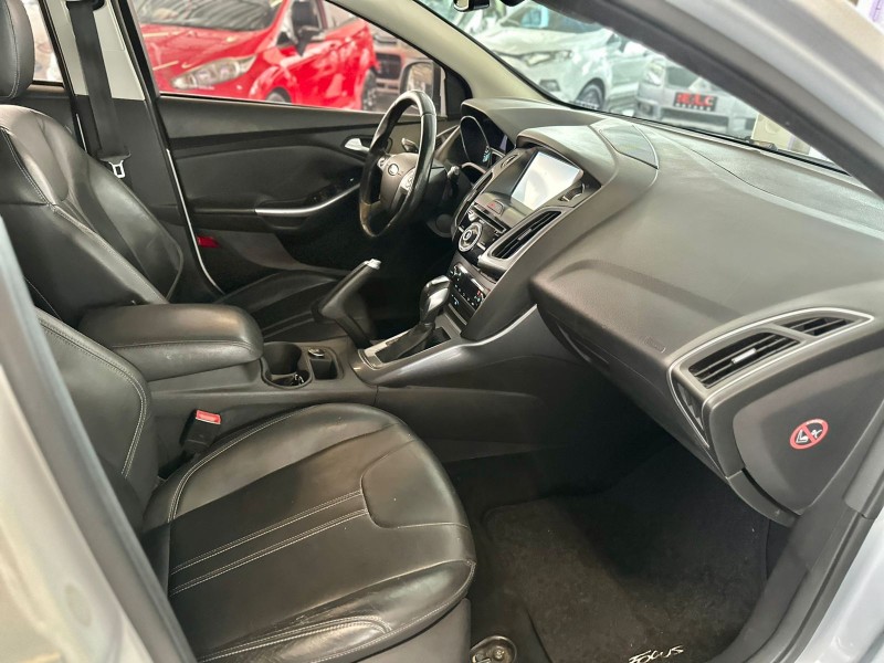 FOCUS 2.0 TITANIUM PLUS 16V FLEX 4P AUTOMÁTICO - 2014 - CAXIAS DO SUL