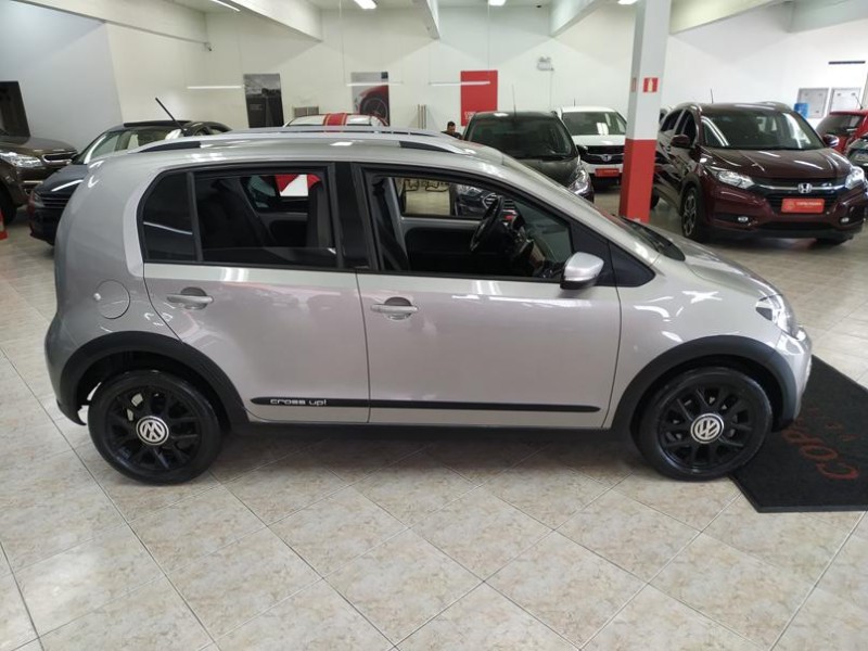 UP 1.0 TSI CROSS 12V FLEX 4P MANUAL - 2017 - CAXIAS DO SUL