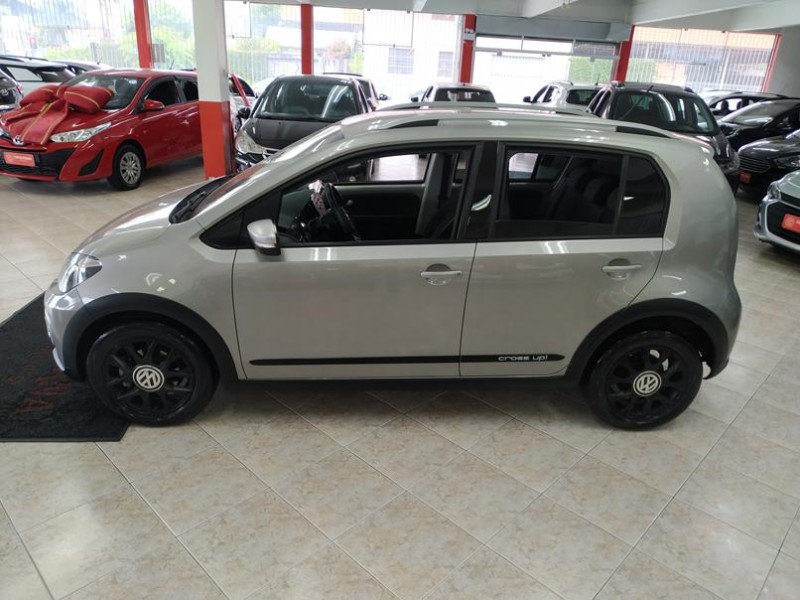 UP 1.0 TSI CROSS 12V FLEX 4P MANUAL - 2017 - CAXIAS DO SUL