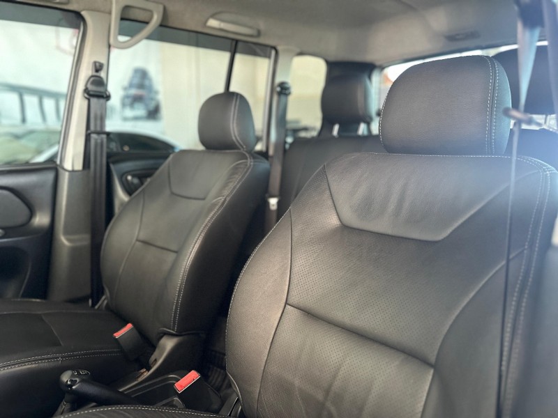 PAJERO TR4 2.0 4X4 16V 140CV FLEX 4P AUTOMÁTICO - 2010 - CAXIAS DO SUL