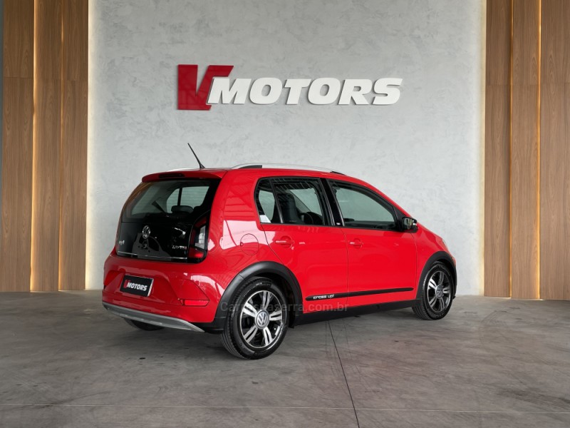 CROSS UP 1.0 TSI 12V FLEX 4P MANUAL - 2019 - PAROBé