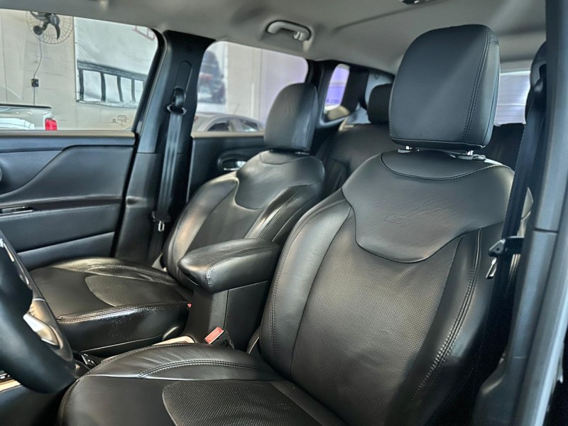 RENEGADE 1.8 16V FLEX SPORT 4P AUTOMÁTICO - 2016 - CAXIAS DO SUL