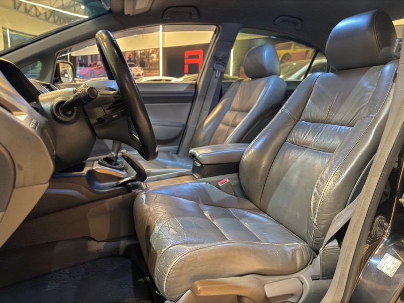 CIVIC 1.8 LXS 16V FLEX 4P MANUAL - 2008 - NOVO HAMBURGO