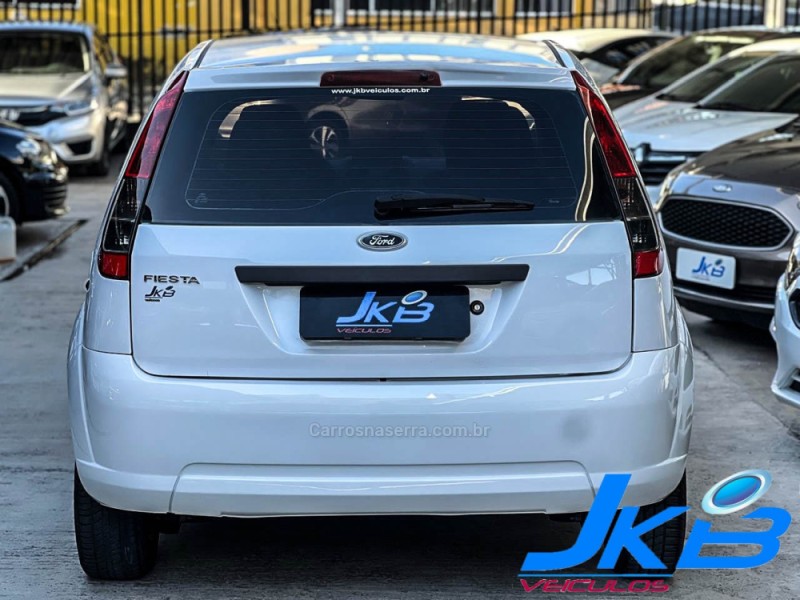 FIESTA 1.0 MPI HATCH 8V FLEX 4P MANUAL - 2011 - NOVO HAMBURGO