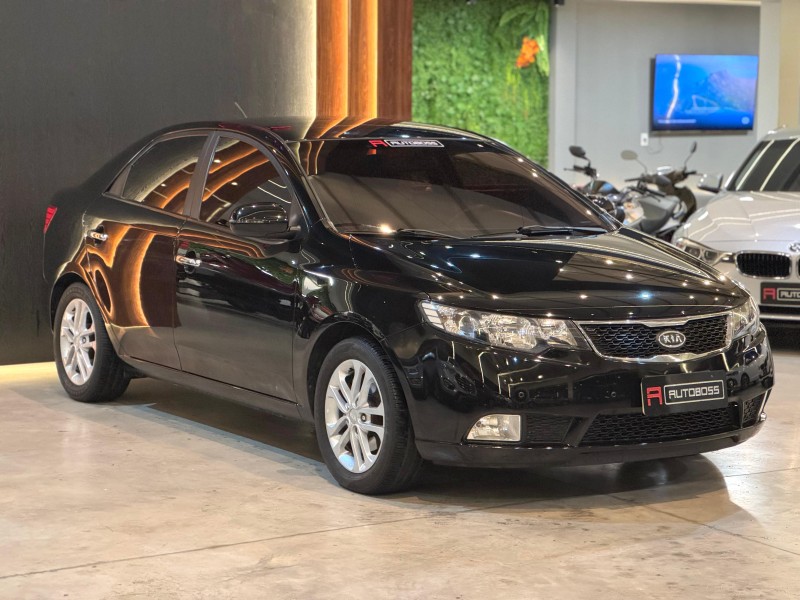 CERATO 1.6 EX3 SEDAN 16V GASOLINA 4P MANUAL - 2011 - NOVO HAMBURGO