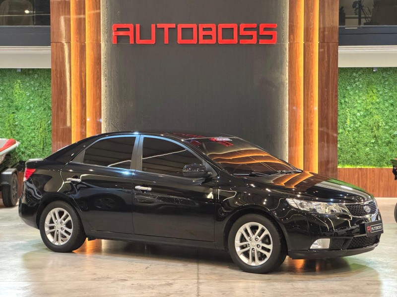 CERATO 1.6 EX3 SEDAN 16V GASOLINA 4P MANUAL - 2011 - NOVO HAMBURGO