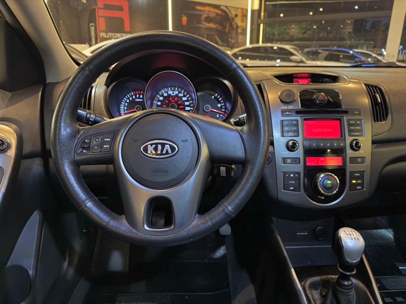 CERATO 1.6 EX3 SEDAN 16V GASOLINA 4P MANUAL - 2011 - NOVO HAMBURGO